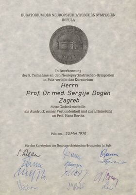 Povelja spomen-medalje prof. dr. Sergiju Doganu u povodu Neuropsihijatrijskog simpozija u Puli 1970.