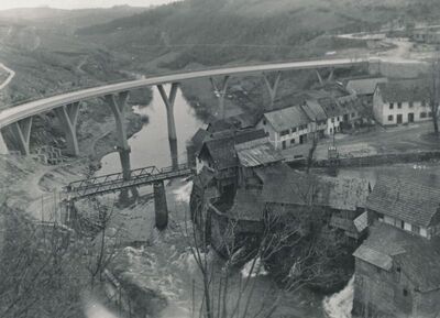 Rastoke (Slunj) - Donje Rastoke, mostovi preko Korane