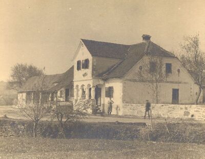 Pribić - Kuća Bucković, zabatno i ulično pročelje