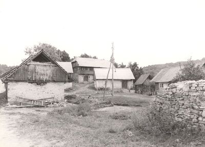 Osredak Žumberački - Središte sela