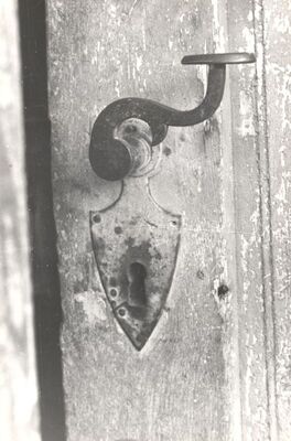 Cerje - Crkva sv. Ivana Evanđelista, kvaka