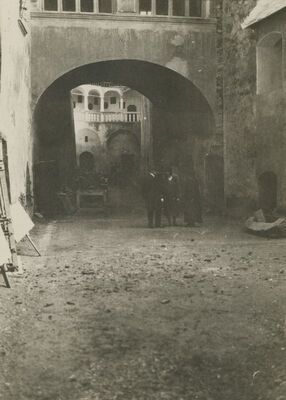 Varaždin - Stari grad, dvorišno pročelje, galerije