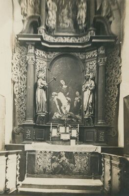 Lepoglava - Crkva Bogorodice, oltar sa slikom Pieta i kipovima sv. Dominika i sv. Terezije