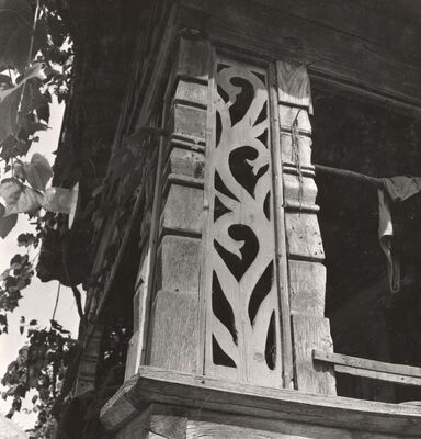 Suša - Tradicijska kuća, ukras trijema