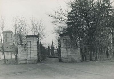 Dvorac Oroslavje Gornje (Oroslavje), Vanjština, detalj