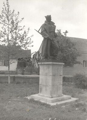 Dubrava - Spomenik NOB-e