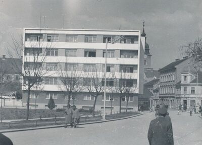 Karlovac - Novogradnja na uglu Radićeve i Badalićeve ulice