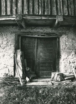 Brlog Ozaljski (Kamanje) - Tradicijska kuća, detalj