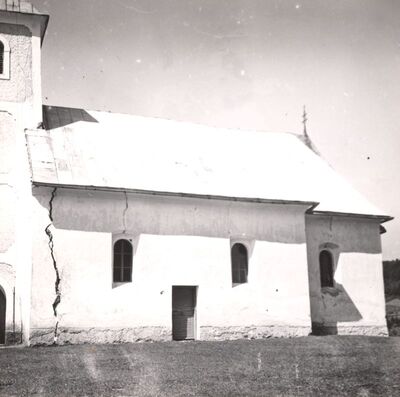 Pećno - Crkva Uspenija presvete Bogorodice, južno pročelje