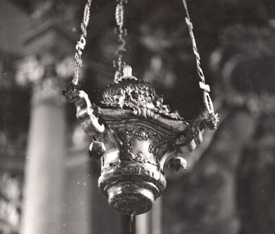 Kloštar Ivanić - Župna crkva Uznesenja Blažene Djevice Marije, kandilo