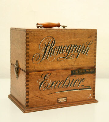 Phonograph Excelsior