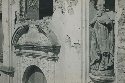 Lepoglava - Crkva Blažene Djevice Marije, detalj: gornji dio portala