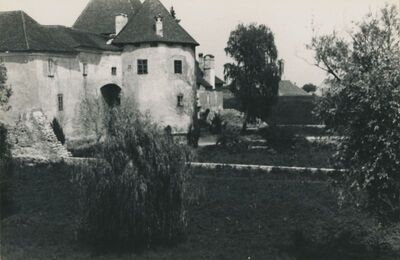 Varaždin - Stari grad, ulazna kula