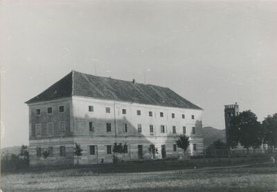 Ludbreg - Kompleks dvorca, bivša gospodarska zgrada