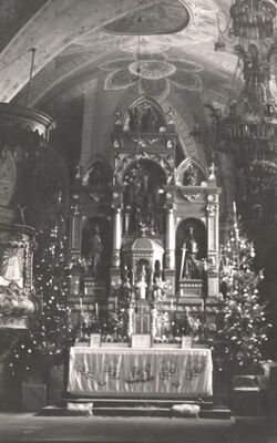 Novo Selo Okičko - Župna crkva sv. Marije, glavni oltar