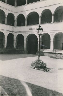 Klenovnik - dvor Drašković, dvorišno pročelje