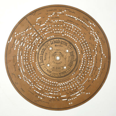 D'Banda kommt. Marsch /La bande arrive. Marche /The Band is Coming. March