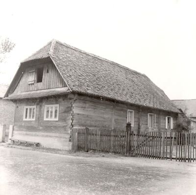 Kuče - Tradicijska drvena prizemnica, vanjština