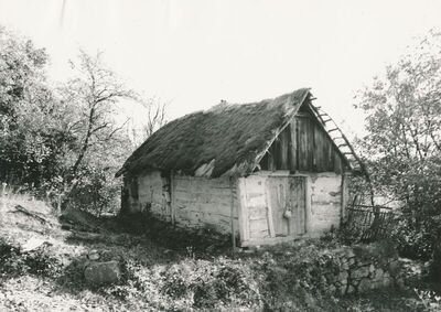 Sršići (Ozalj) - Gospodarska zgrada, štala