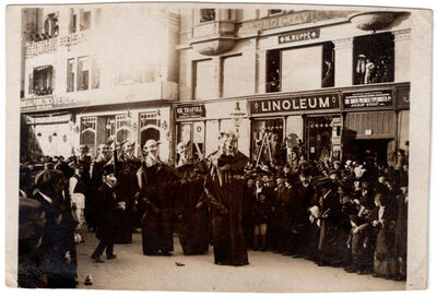 Zagrebački korzo - orijaški penkalovci (Trg bana Jelačića)