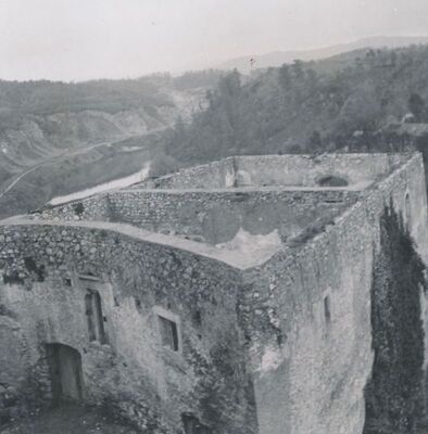 Ozalj - Stari grad, žitnica