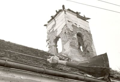 Lijevo Sredičko - Crkva Uznesenja Blažene Djevice Marije, oštećenje zvonika