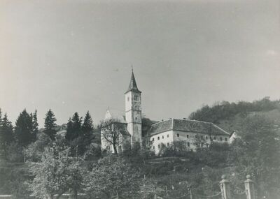 Krapina - Samostan franjevaca Provincije sv. Ćirila i Metoda i crkva sv. Katarine, situacija u krajoliku
