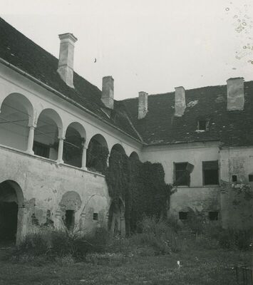 Novi Dvori Klanječki (Klanjec) - Dvor Erdödya, vanjština, detalj
