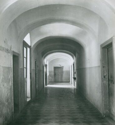 Gradec - Biskupski dvorac, hodnik prizemlja