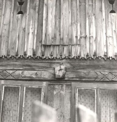 Kozjača - Tradicijska kuća, detalj zabata