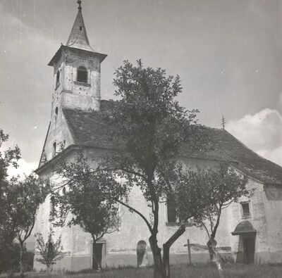 Cerje - Crkva sv. Ivana Evanđelista, južno pročelje