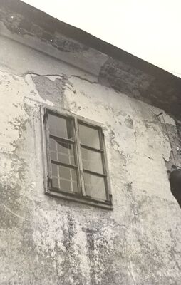 Kotari - Župni dvor, detalj istočnog pročelja