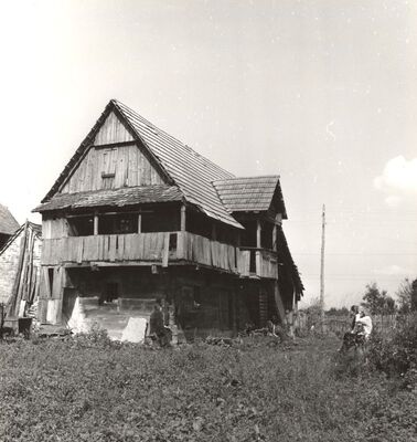 Mraclin - Tradicijska kuća, situacija