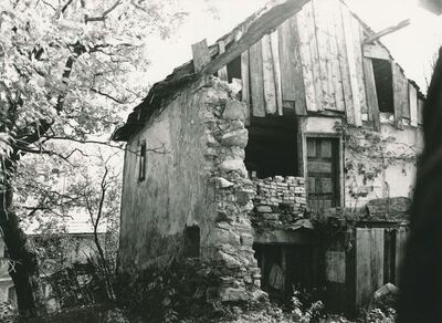 Brlog Ozaljski (Kamanje) - Napušteni stambeni objekt