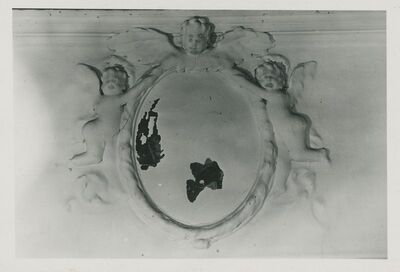 Lepoglava - Bivši pavlinski samostan, stucco medaljoni iznad ulaza u knjižnicu