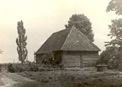 Donja Lomnica - Gospodarska zgrada