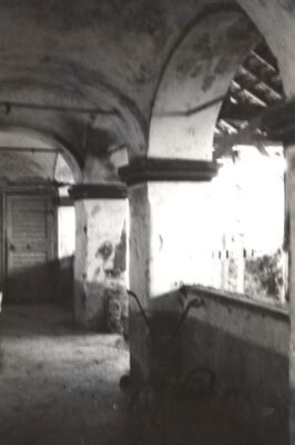 Kraj Donji - Gospodarska zgrada, trijem