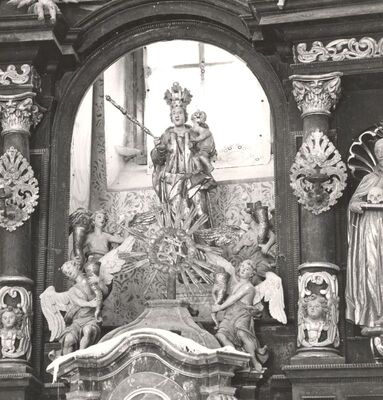 Gornji Tkalec - Kapela Uznesenja Blažene Djevice Marije, kip Marije s Djetetom