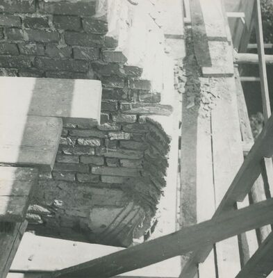 Lepoglava - Župna crkva, zidanje desnog krila zabata