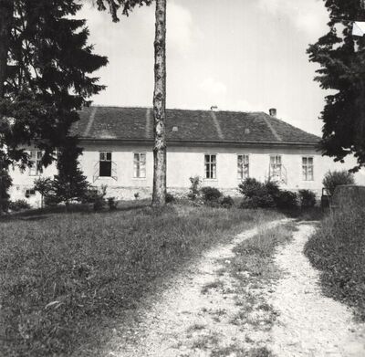 Donja Topličica - Kurija Domin, pročelje