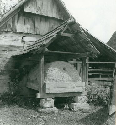 Jerebić - Tradicijska kuća, krušna peć