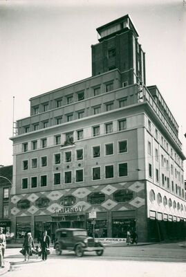 Zagreb - Trg bana Jelačića - Hotel Milinov