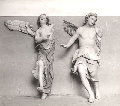 Kloštar Ivanić - Kompleks Franjevačkog samostana i crkve sv. Ivana Krstitelja, plastike anđela