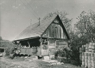 Ozalj (Lukinić Draga) - Tradicijska kuća, zabatno i duže pročelje s trijemom