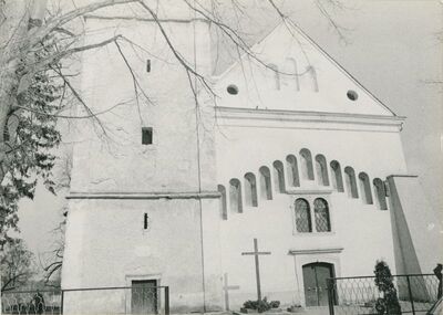 Križovljan - Župna crkva Uzvišenja sv. Križa, pročelje