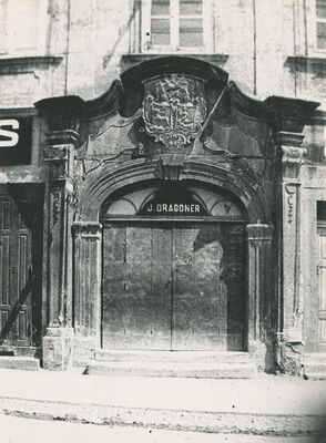 Varaždin - Palača Petković-Ožegović, glavni portal