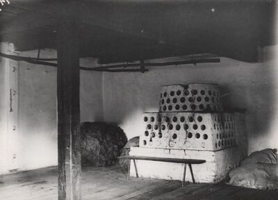 Draganić (Mrzljaki Draganićki) - Zadružna kuća Jose Biličića, peć