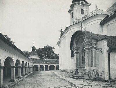 Trški Vrh (Krapina) - Zavjetna crkva Majke Božje Jeruzalemske, vanjština, detalj