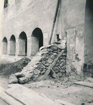 Ozalj - Stari grad, južno krilo s dvorišne strane