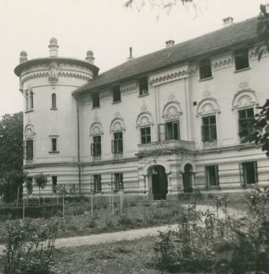 Lovrečina - Dvorac Lovrečina, ulazno pročelje